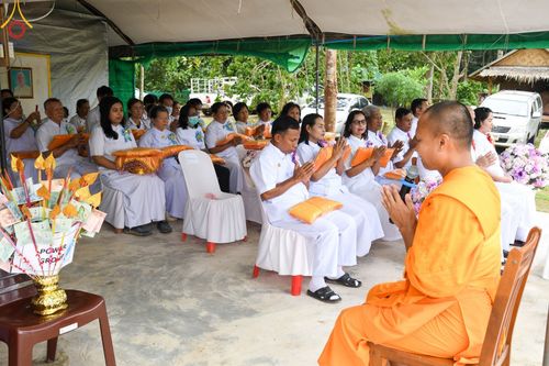 ภาพ No.100505:พิธีทอดกฐินสามัคคี สร้างหอฉันคุณยายอาจารย์ มหารัตนอุบาสิกา จันทร์ ขนนกยูง ณ ศูนย์ปฏิบัติธรรมนานาชาติสะเดา จ.สงขลา วันที่ 25 พฤศจิกายน พ.ศ. 2566