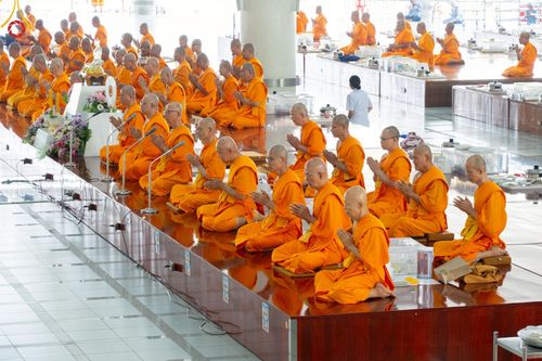 ภาพ No.213449:วันเสาร์ที่ 29 มีนาคม พ.ศ. 2568 พิธีถวายภัตตาหารเมนูสวรรค์ "เพื่อการบรรลุธรรม" ณ หอฉันคุณยายอาจารย์ฯ วัดพระธรรมกาย