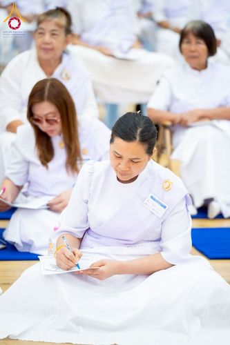 ภาพ No.224176:วันที่ 3-5 พฤษภาคม พ.ศ. 2568  กิจวัตร-กิจกรรมโครงการปฏิบัติธรรมอบรมศีลธรรม “บวชอุบาสิกาแก้ว” ถวายเป็นพระราชกุศล แด่พระบาทสมเด็จพระเจ้าอยู่หัว เนื่องในโอกาสมหามงคล “วันฉัตรมงคล” ณ วัดพระธรรมกาย อ.คลองหลวง จ.ปทุมธานี