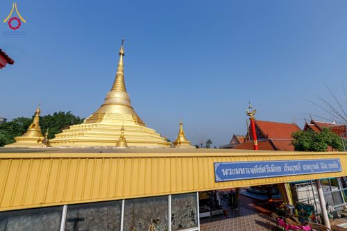 ภาพ No.192380:พิธีทอดผ้าป่าทำนุบำรุงศาสนสถาน ณ วัดศรีเมือง ต.ท่าทราย อ.เมืองสมุทรสาคร จ.สมุทรสาคร ในโครงการธรรมยาตรา กตัญญูบูชา มหาปูชนียาจารย์ พระมงคลเทพมุนี(สด จนฺทสโร) พระผู้ปราบมาร อนุสรณ์สถาน 7 แห่ง ปีที่ 13 วันที่ 9 มกราคม พ.ศ. 2568