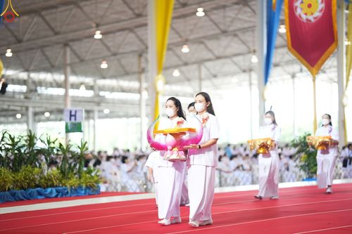 ภาพ No.89011:พิธีทอดผ้าป่าสมทบกฐินครั้งที่ 2 วันศุกร์ที่ 29 กันยายน พ.ศ. 2566 วันเพ็ญขึ้น 15 ค่ำ เดือน 10 ณ ห้องแก้วสารพัดนึก 1 วัดพระธรรมกาย