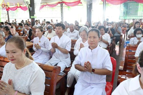 ภาพ No.269559:วันที่ 26 ตุลาคม พ.ศ. 2568 พิธีทอดกฐินสามัคคีทั่วไทย ณ วัดหนองข่า อ.พนัสนิคม จ.ชลบุรี โดยคณะศิษยานุศิษย์ บูชาธรรม 81 ปี หลวงพ่อธัมมชโย