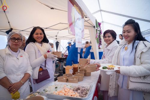 ภาพ No.94539:พิธีทอดกฐินวัดพระธรรมกายสวิตเซอร์แลนด์ วันอาทิตย์ที่ 12 พฤศจิกายน พ.ศ. 2566 ณ หอประชุม Schulhaus Obergoldbach