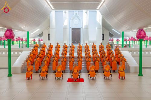 ภาพ No.275903:วันพุธที่ 3 ธันวาคม พ.ศ. 2568 พิธีบรรพชาอุปสมบท โครงการอุปสมบทบูชาธรรมมหาปูชนียาจารย์ ปี 2568 ณ โบสถ์พระไตรปิฏก วัดพระธรรมกาย