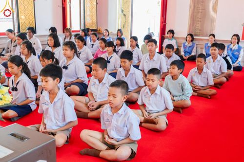 ภาพ No.189535:พิธีทอดผ้าป่าทำนุบำรุงศาสนสถาน ในโครงการธรรมยาตรา กตัญญูบูชา มหาปูชนียาจารย์ พระมงคลเทพมุนี(สด จนฺทสโร) พระผู้ปราบมาร อนุสรณ์สถาน 7 แห่ง ปีที่ 13 ณ วัดสองพี่น้อง ต.ต้นตาล อ.สองพี่น้อง จ.สุพรรณบุรี วันที่ 5 มกราคม พ.ศ. 2568