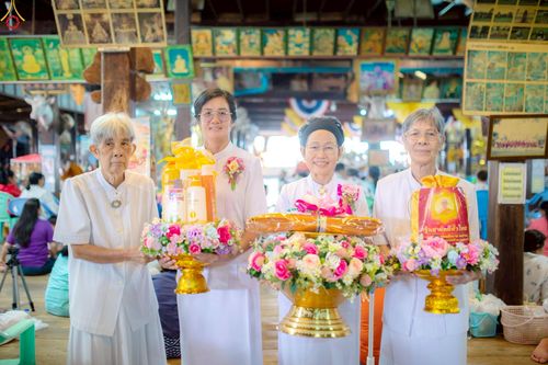 ภาพ No.251848:วันที่ 8 ตุลาคม พ.ศ. 2568 พิธีทอดกฐินสามัคคีทั่วไทย 30,000 วัด โดยคณะศิษยานุศิษย์ บูชาธรรม 81 ปี หลวงพ่อธัมมชโย ณ วัดโคกบำรุงราษฎร์ อ.ดำเนินสะดวก จ.ราชบุรี