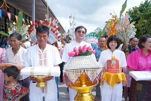 ภาพ No.168469:พิธีทอดกฐิน ณ วัดป่าศรีสุวรรณ จ.ชัยภูมิ ในโครงการกฐินสามัคคีทั่วไทย 30,000 วัด บูชาธรรม 80 ปี หลวงพ่อธัมมชโย โดยคณะศิษยานุศิษย์วัดพระธรรมกาย วันที่ 20 ตุลาคม พ.ศ. 2567