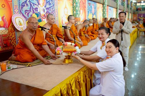 ภาพ No.254713:วันที่ 12 ตุลาคม พ.ศ. 2568 พิธีทอดกฐินสามัคคีทั่วไทย 30,000 วัด โดยคณะศิษยานุศิษย์ บูชาธรรม 81 ปี หลวงพ่อธัมมชโย ณ วัดครุนอก อ.พระประแดง จ.สมุทรปราการ