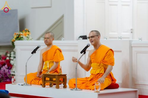 ภาพ No.232629:วันเสาร์ที่ 5 กรกฎาคม พ.ศ. 2568 Candlelight meditation & Vigil พิธีจุดเทียนให้สว่าง สู่ทางสงบ ณ วัดพระธรรมกายนอร์ธสวีเดน