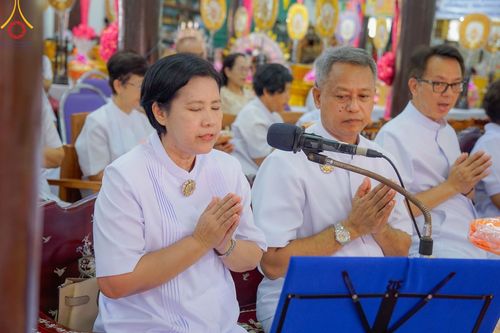 ภาพ No.173425:พิธีทอดกฐิน ณ วัดครุใน อ.พระประแดง จ.สมุทรปราการ ในโครงการกฐินสามัคคีทั่วไทย 30,000 วัด บูชาธรรม 80 ปี หลวงพ่อธัมมชโย โดยคณะศิษยานุศิษย์วัดพระธรรมกาย วันที่ 18 ตุลาคม พ.ศ. 2567