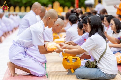 ภาพ No.231752:วันเสาร์ ที่ 5 กรกฎาคม พ.ศ. 2568 พิธีบรรพชา อุปสมบท โครงการอุปสมบท บูชาธรรมมหาปูชนียาจารย์ รุ่นเข้าพรรษา ณ วัดเกาะแก้วประชานุรักษ์ อ.วังทอง  จ.พิษณุโลก