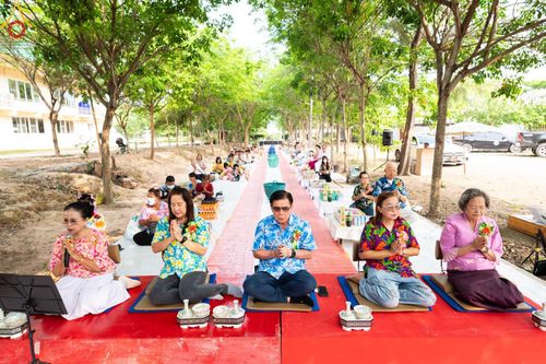 ภาพ No.62819:พิธีตักบาตรฉลองสามเณรใหม่ ในโครงการบรรพชาสามเณร ฟื้นฟูพระพุทธศาสนาทั่วไทย ณ ศูนย์ปฏิบัติธรรมพนมสารคาม(เพชรตะวัน) จ.ฉะเชิงเทรา วันที่ 12 เมษายน พ.ศ. 2567