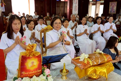 ภาพ No.254547:วันที่ 12 ตุลาคม พ.ศ. 2568 พิธีทอดกฐินสามัคคีทั่วไทย 30,000 วัด โดยคณะศิษยานุศิษย์ บูชาธรรม 81 ปี หลวงพ่อธัมมชโย ณ วัดนาคูโมทนามัยปุญญาราม ตำบลบางพระ อำเภอเมืองฉะเชิงเทรา จังหวัดฉะเชิงเทรา