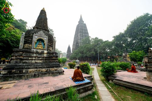 ภาพ No.176077:พิธีทอดผ้าป่าสมทบกฐิน ณ วัดพุทธคยา บานา วิหาร เมืองคยา รัฐพิหาร ประเทศอินเดีย โดยมูลนิธิธรรมกาย ในนามหลวงพ่อธัมมชโย  วันที่ 12 พฤศจิกายน พ.ศ. 2567