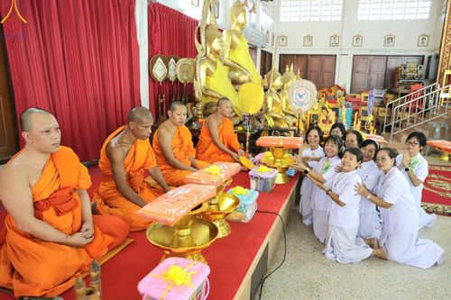 ภาพ No.171184:พิธีทอดกฐิน ณ วัดดาวดึงษ์ อ.อัมพวา จ.สมุทรสงคราม ในโครงการกฐินสามัคคีทั่วไทย 30,000 วัด บูชาธรรม 80 ปี หลวงพ่อธัมมชโย โดยคณะศิษยานุศิษย์วัดพระธรรมกาย วันที่ 27 ตุลาคม พ.ศ. 2567