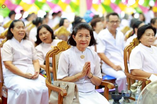 ภาพ No.254005:วันที่ 12 ตุลาคม พ.ศ. 2568 พิธีทอดกฐินสามัคคีทั่วไทย 30,000 วัด โดยคณะศิษยานุศิษย์ บูชาธรรม 81 ปี หลวงพ่อธัมมชโย ณ วัดบางขมิ้น อ.พระประแดง จ.สมุทรปราการ