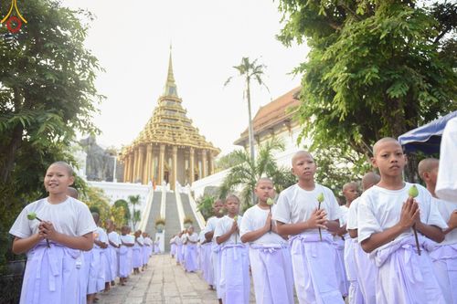 ภาพ No.216330:วันเสาร์ที่ 5 เมษายน พ.ศ. 2568 พิธีขอบรรพชา พิธีขอสรณคมน์และศีล พิธีขอนิสสัย พิธีถวายบาตร ในโครงการบรรพชาสามเณรฟื้นฟูพระพุทธศาสนาทั่วไทย  ณ วัดพระพุทธบาท ราชวรมหาวิหาร ต.ขุนโขลน อ.พระพุทธบาท จ.สระบุรี