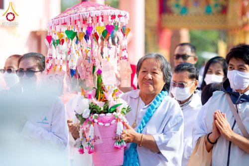 ภาพ No.204983:พิธีทอดผ้าป่าทำนุบำรุงศาสนสถาน ณ วัดบ่อทอง ตำบลคูขวาง อำเภอลาดหลุมแก้ว จังหวัดปทุมธานี ในโครงการธรรมยาตรา กตัญญูบูชา มหาปูชนียาจารย์ พระมงคลเทพมุนี(สด จนฺทสโร) พระผู้ปราบมาร อนุสรณ์สถาน 7 แห่ง ปีที่ 13 วันที่ 30 มกราคม พ.ศ. 2568 