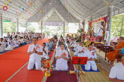 ภาพ No.169880:พิธีทอดกฐิน ณ วัดรัตนปทุม  จ.ร้อยเอ็ด ในโครงการกฐินสามัคคีทั่วไทย 30,000 วัด บูชาธรรม 80 ปี หลวงพ่อธัมมชโย โดยคณะศิษยานุศิษย์วัดพระธรรมกาย วันที่ 26 ตุลาคม พ.ศ. 2567