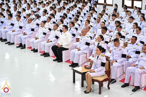 ภาพ No.344235:วันที่ 12 สิงหาคม พ.ศ. 2569  พสกนิกรชาวอำเภอคลองหลวง พร้อมใจร่วมพิธีสวดพระพุทธมนต์และทำบุญตักบาตรถวายพระราชกุศล เนื่องในวันคล้ายวันพระราชสมภพ สมเด็จพระบรมราชชนนีพันปีหลวง และวันแม่แห่งชาติ 12 สิงหาคม 2569