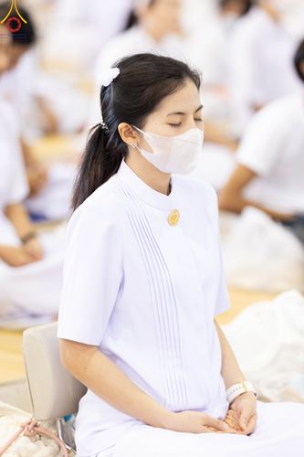 ภาพ No.105484:พิธีปฏิบัติธรรมและพิธีบูชาข้าวพระ ในวันจันทร์ที่ 1 มกราคม พ.ศ. 2567 ณ สภาธรรมกายสากล วัดพระธรรมกาย