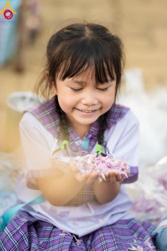 ภาพ No.106200:พิธีต้อนรับพระธรรมยาตรา ชุด 2 ในโครงการธรรมยาตรากตัญญูบูชา มหาปูชนียาจารย์  พระมงคลเทพมุนี(สด จนฺทสโร) พระผู้ปราบมาร  อนุสรณ์สถาน 7 แห่ง ปีที่ 12  วันที่ 3 มกราคม พ.ศ. 2567  ณ อนุสรณ์สถานโลตัสแลนด์ จ.สุพรรณบุรี