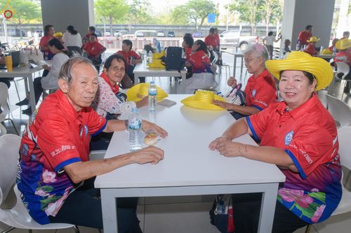 ภาพ No.321081:วันที่ 10 เมษายน พ.ศ.2569 โครงการส่งเสริมและสนับสนุนการเรียนรู้สำหรับผู้สูงอายุ ประจำปีงบประมาณ พ.ศ.2569 จัดโดย ฝ่ายสังคมสงเคราะห์ กองสวัสดิการสังคม องค์การบริหารตำบลคลองสาม จ.ปทุมธานี ณ วัดพระธรรมกาย