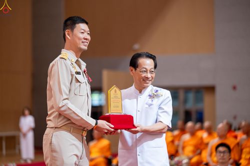 ภาพ No.311921:วันอังคารที่ 3 มีนาคม พ.ศ.2569 พิธีมอบโล่วัชรเกียรติยศ โครงการตอบปัญหาธรรมะทางก้าวหน้า ครั่งที่ 43, พิธีมอบโล่วัชรเกียรติยศ โครงการสอบตอบปัญหาศีลธรรม เพื่อสันติภาพโลก (World-Pec) ครั้งที่ 19 ณ สภาธรรมกายสากล วัดพระธรรมกาย