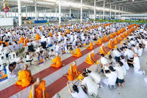 ภาพ No.321430:วันเสาร์ที่ 11 เมษายน พ.ศ.2569 พิธีขอบรรพชา พิธีขอสรณคมณ์และศีล, พิธีถวายบาตร พิธีอุปสมบท โครงการอุปสมบทหมู่ บูชาธรรมหลวงพ่อธัมมชโย พ.ศ.2569 โครงการอุปสมบทหมู่ธรรมทายาท ระดับอุดมศึกษา รุ่น 53 (ภาคฤดูร้อน) ณ วัดพระธรรมกาย ปทุมธานี