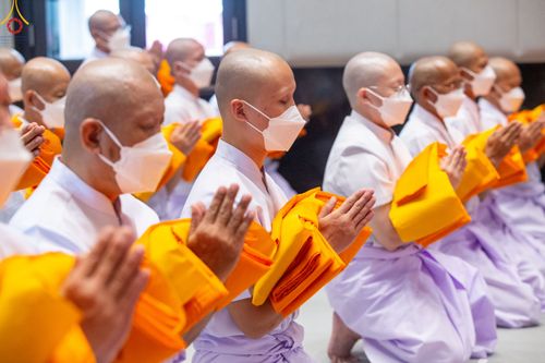 ภาพ No.87837:พิธีบรรพชาอุปสมบท ในโครงการอุปสมบทหมู่บูชาธรรม วันครูผู้ค้นพบวิชชาธรรมกาย ณ วัดพระธรรมกาย ในวันเสาร์ที่ 16 กันยายน พ.ศ.2566