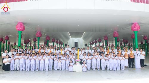 ภาพ No.340436:วันที่ 16 กรกฎาคม พ.ศ.2569 อำเภอคลองหลวงผสานเครือข่าย“บวร”ถวายเทียนพรรษาปี2569 ณ วัดพระธรรมกาย