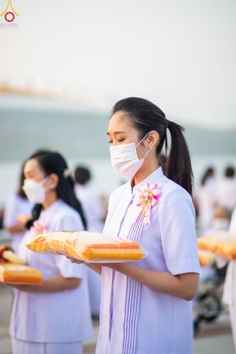 ภาพ No.79720:พิธีเวียนประทักษิณ ณ พระมหาธรรมกายเจดีย์ และพิธีวันทาเจดีย์ ในโครงการบรรพชาสามเณรฟื้นฟูพระพุทธศาสนาทั่วไทย วันเสาร์ที่ 8 เมษายน พ.ศ.2566