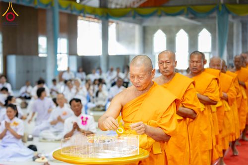 ภาพ No.315685:วันอาทิตย์ ที่ 22 มีนาคม พ.ศ. 2569 พิธีทอดผ้าป่าฉลองพระประธาน พิธีประดิษฐานพระบรมสารีริกธาตุในองค์พระประธาน พิธีจารึกชื่อบรรจุในแผ่นฌาน ณ ศูนย์ปฏิบัติธรรมสมุทรปราการ (บางบ่อ)