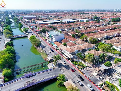 ภาพ No.304238:วันที่ 25 มกราคม พ.ศ. 2569 พิธีต้อนรับพระธรรมยาตรา  รร.สามัคคีราษฏร์บำรุง-วัดพระธรรมกาย ในโครงการธรรมยาตรา กตัญญูบูชา มหาปูชนียาจารย์ พระมงคลเทพมุนี(สด จนฺทสโร) พระผู้ปราบมาร อนุสรณ์สถาน 7 แห่ง ปีที่ 14