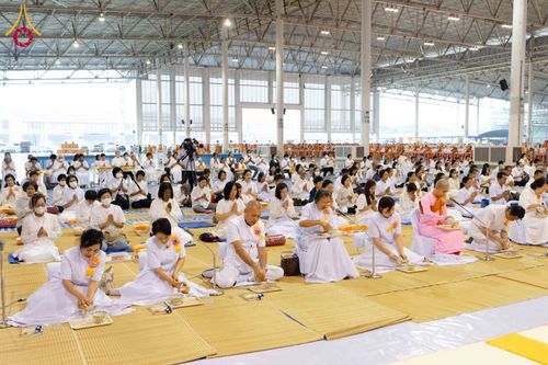 ภาพ No.306375:วันที่ 30 มกราคม พ.ศ. 2569 พิธีถวายภัตตาหารเป็นสังฆทาน แด่พระธรรมยาตรา ณ วัดพระธรรมกาย  จังหวัดปทุมธานี ในโครงการธรรมยาตรา กตัญญูบูชา มหาปูชนียาจารย์ พระมงคลเทพมุนี(สด จนฺทสโร) พระผู้ปราบมาร อนุสรณ์สถาน 7 แห่ง ปีที่ 14