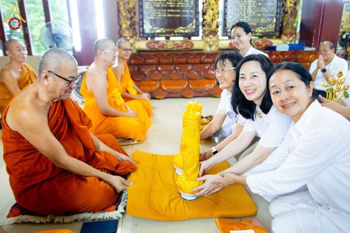 ภาพ No.344524:วันที่ 8-11 สิงหาคม พ.ศ.2569 “ประเพณีเข้าพรรษา เชื่อมพระพุทธศาสนาสองแผ่นดิน” ถวายเทียนพรรษา 9 วัด ณ นครโฮจิมินห์ สาธารณรัฐสังคมนิยมเวียดนาม