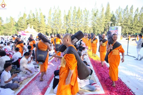 ภาพ No.289699:วันที่ 7 มกราคม พ.ศ. 2569 พิธีต้อนรับพระธรรมยาตรา ณ อนุสรณ์สถานลำดับที่ 2 สถานที่ตั้งมโนปณิธานบวชตลอดชีวิต อนุสรณ์สถานคลองบางนางแท่น อ.สามพราน จ.นครปฐม ในโครงการธรรมยาตรา กตัญญูบูชา มหาปูชนียาจารย์ พระมงคลเทพมุนี(สด จนฺทสโร) พระผู้ปราบมาร อนุสรณ์สถาน 7 แ