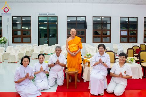 ภาพ No.314602:วันศุกร์ที่ 20 มีนาคม พ.ศ. 2569 พิธีบำเพ็ญกุศล คุณพ่อณรงค์ จินตมากุล โยมบิดา พระครูปลัดรัตนวีรวัฒน์ (รังสฤษดิ์ อิทฺธิจินตโก) ที่ปรึกษาเจ้าคณะจังหวัดปทุมธานี เจ้าอาวาสวัดพระธรรมกาย  ณ ห้องปลูกศรัทธา 2 วัดพระธรรมกาย ปทุมธานี