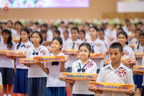 ภาพ No.348585:วันที่ 12 กันยายน พ.ศ. 2569 การอบรมเชิงปฏิบัติการจัดกิจกรรมทอดกฐินสัมฤทธิ์ พิธีมอบผ้าไตรประธานกฐินเด็กดี V-Star ประจำปีพุทธศักราช 2569 ณ สภาธรรมกายสากล วัดพระธรรมกาย