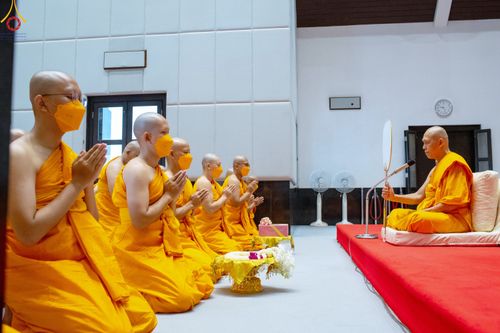 ภาพ No.82756:พิธีเวียนประทักษิณ, พิธีวันทาเจดีย์ ณ มหาธรรมกายเจดีย์  พิธีบรรพชาหมู่พระพี่เลี้ยงเข้าพรรษา, ธรรมทายาทอุดมศึกษา รุ่นที่ 50(ภาคฤดูฝน) และธรรมทายาทพุทธศาสตร์สากล รุ่นที่ 7 (ภาคฤดูฝน) วันเสาร์ที่ 17 มิถุนายน พ.ศ. 2566 ณ  โบสถ์พระไตรปิฎก วัดพระธรรมกาย จ.ปทุม