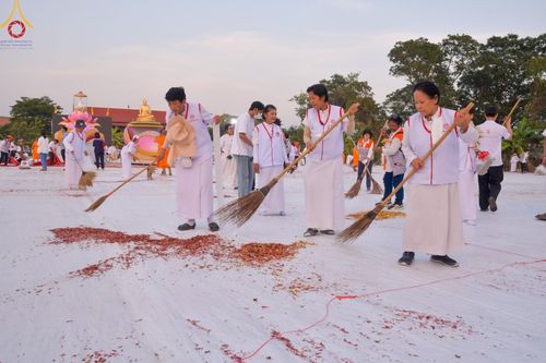 ภาพ No.111746:V.10 เก่งกล้า การเตรียมงาน เก็บงาน การรับบุญของเจ้าหน้าที่หน่วยงานต่างๆ เพื่อโครงการธรรมยาตรา กตัญญูบูชามหาปูชนียาจารย์ พระมงคลเทพมุนี (สด จนฺทสโร) พระผู้ปราบมาร อนุสรณ์สถาน 7 แห่ง ปีที่ 12 ระหว่างวันที่ 2 - 31 มกราคม พ.ศ.2567