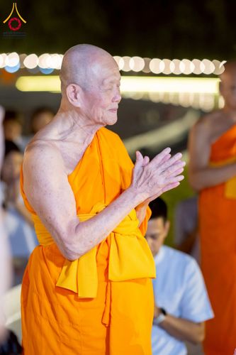 ภาพ No.266436:วันพุธที่ 5 พฤศจิกายน พ.ศ. 2568 (วันพระ ขึ้น 15 ค่ำ เดือน 12) พิธีลอยกระทงธรรม  ณ สระมหาเศรษฐีทะเลบุญ มหาวิหารพระมงคลเทพมุนี วัดพระธรรมกาย จ.ปทุมธานี