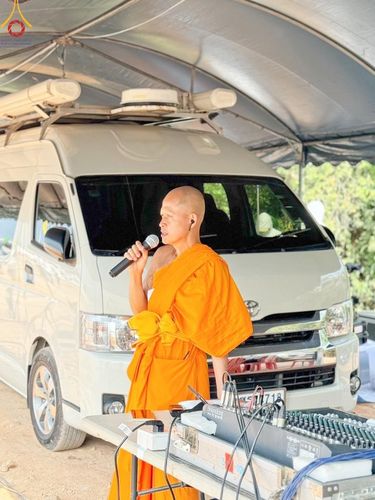 ภาพ No.130143:V.34 เพื่อธรรมเพื่อบางกล่ำ การรับบุญของเจ้าหน้าที่หน่วยงานต่างๆ  เพื่องานธรรมยาตราอัญเชิญพระบรมสารีริกธาตุ ประดิษฐาน ณ มหารัตนเจดีย์สิริปทุมสวรรค์ (เจดีย์อริยพุทธะ 5 พระองค์) ณ ศูนย์ปฏิบัติธรรมภาคใต้ อ.บางกล่ำ จ.สงขลา ระหว่างวันที่ 9-10 มีนาคม พ.ศ. 2567