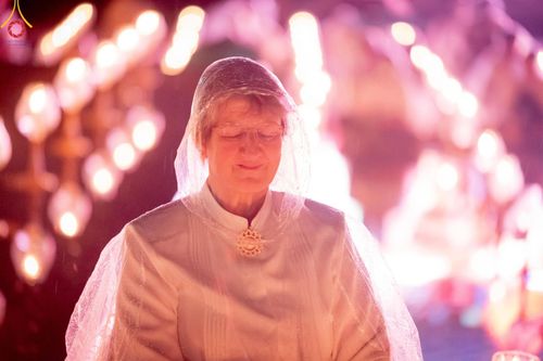 ภาพ No.118323:พิธีจุดประทีปถวายเป็นพุทธบูชา และบูชาธรรมมหาปูชนียาจารย์ พระมงคลเทพมุนี(สด จนฺทสโร) วันที่ 24 มกราคม พ.ศ. 2567 ณ อนุสรณ์สถานบางปลา อ.บางเลน จ.นครปฐม