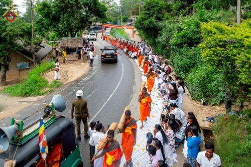ภาพ No.226389:วันที่ 7-10 พฤษภาคม พ.ศ. 2568 โครงการเดินธรรมยาตรา สยาม-ลังกา ธรรมยาตรา ฉลองเทศกาลวิสาขบูชาแห่งชาติ ศรีลังกา บูชาธรรม 81 ปี หลวงพ่อธัมมชโย เมืองนูวราอิลิยา ประเทศศรีลังกา