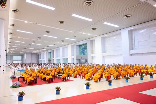 ภาพ No.243743:วันอาทิตย์ที่ 7 กันยายน พ.ศ. 2568 พิธีบูชาครูผู้ค้นพบวิชชาธรรมกาย , พิธีบูชาข้าวพระ ณ สภาธรรมกายสากล วัดพระธรรมกาย