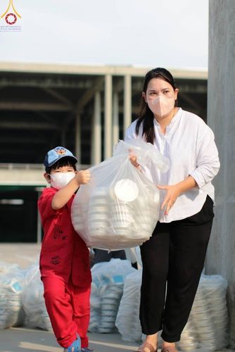 ภาพ No.208221:V.55 สารพัดV สารพัดดี ที่วัดพระธรรมกาย ในโครงการธรรมยาตรา กตัญญูบูชา มหาปูชนียาจารย์ พระมงคลเทพมุนี (สด จนฺทสโร) พระผู้ปราบมาร อนุสรณ์สถาน 7 แห่ง ปีที่ 13 ระหว่างวันที่ 2-31 มกราคม พ.ศ. 2568
