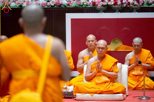 ภาพ No.277865:วันเสาร์ที่ 6 ธันวาคม พ.ศ. 2568 พิธีบรรพชาอุปสมบทและพิธีถวายบาตร โครงการอุปสมบทบูชาธรรมมหาปูชนียาจารย์ ประจำปี พ.ศ.2568 โครงการบวชพระนานาชาติ AEC และ WAB รุ่น CEO (นักบริหาร) รุ่นที่ 5 ณ มหาธรรมกายเจดีย์ วัดพระธรรมกาย