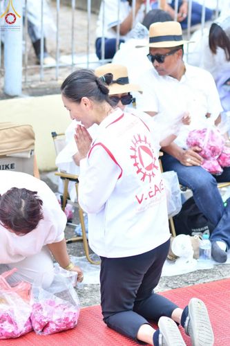 ภาพ No.128776:V.33 รวมพลังเพื่อบางกล่ำ การเตรียมงานของเจ้าหน้าที่หน่วยงานต่างๆ เพื่องานธรรมยาตราอัญเชิญพระบรมสารีริกธาตุ ประดิษฐาน ณ มหารัตนเจดีย์สิริปทุมสวรรค์ (เจดีย์อริยพุทธะ 5 พระองค์) ศูนย์ปฏิบัติธรรมภาคใต้ อ.บางกล่ำ จ.สงขลา ระหว่างวันที่ 9-10 มีนาคม พ.ศ. 2567