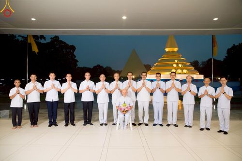 ภาพ No.223288:วันที่ 2 -10 พฤษภาคม พ.ศ. 2568 พิธีตัดปอยผม ปลงผม พิธีขอขมาลาอุปสมบทอุทิศชีวิต ของอุบาสก พิสิทธิ์ หมื่นแกล้ว  ณ วัดพระธรรมกาย